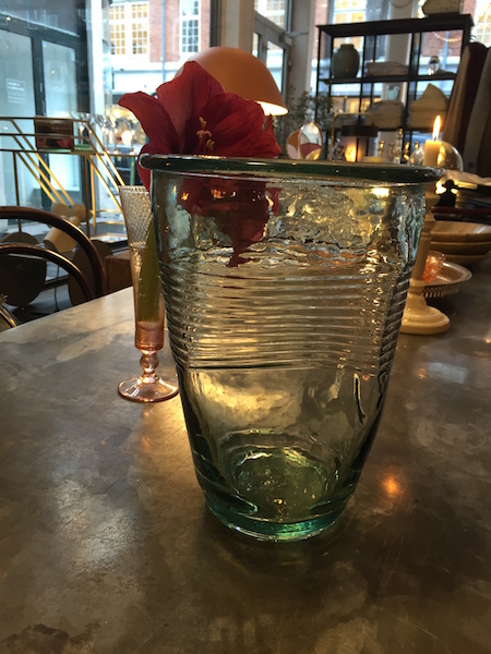 SALECrushed Glas Vase – Rob BrandtSALE